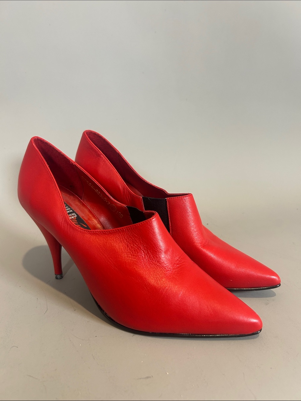 Vintage 80s Wild Pair Red Pointed-Toe Leather Heeled Booties Women 10B New NoBox